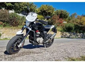 nuda 900 r