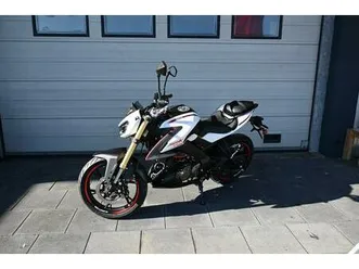 qj motor srk 125 s naked bike