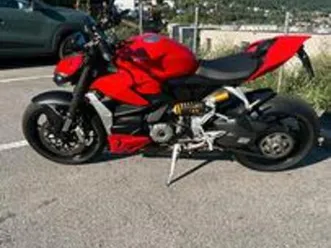 ducati streetfighter v2 - 2022