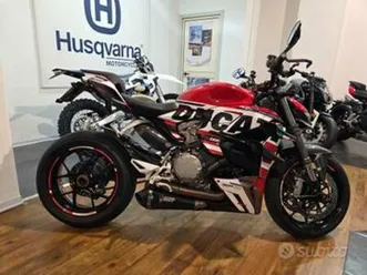 ducati streetfighter v2
