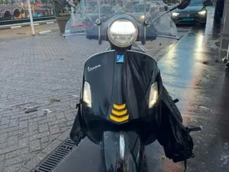 vespa gts 300 - bouwjaar 2023 — scooters | vespa — marktplaats