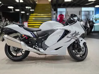 suzuki gsx1300r hayabusa