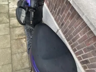 ② piagio zip 4t 2v