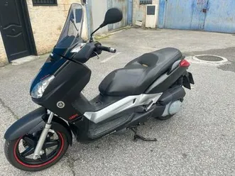 yamaha - x- max 250