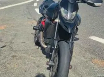 ducati - hypermotard 950