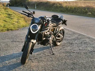 ducati monster+ / monster plus mattschwarz (lp: 13.295€)