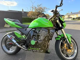 kawasaki z1000 abs supernaked petrol manual (142 ps) 1043 cc