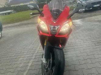 aprilia rsv4 r