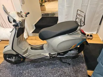 vespa primavera 125 s retro beige