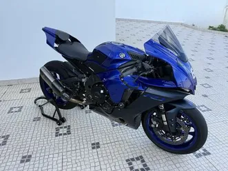 yamaha r1 race blue quelfes