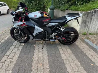 honda cbr 1000