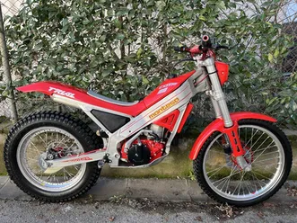 1992 montesa cota 311 **new only 140kms** a vendre