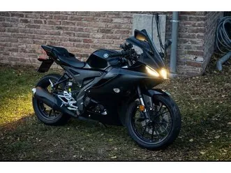 yamaha yzf-r125 2025 schwarz 700km werksgarantie