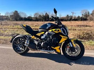 diavel v4 04/2025 1800km