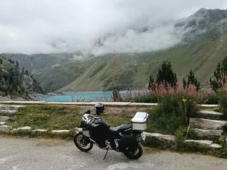 bmw - f900 gs adventure