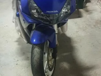 honda cbr 954rr, vendo ou troco por carro do meu interesse alenquer (santo estêvão e triana)