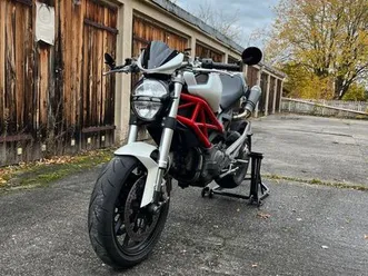 ducati monster 1100