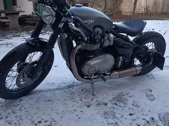 triumph bonneville bobber grigio