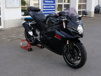 suzuki gsx-r 1000 k7