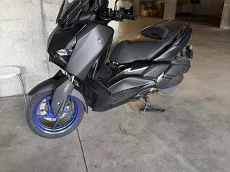 yamaha x-max 300