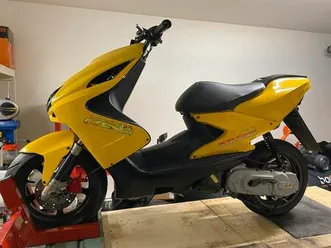 ② yamaha aerox 50 cc 2t lc tip top!!