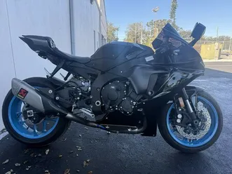 2023 yamaha yzf-r1