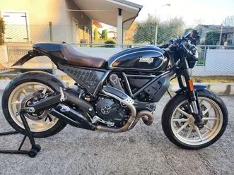 ducati scrambler cafè racer nero