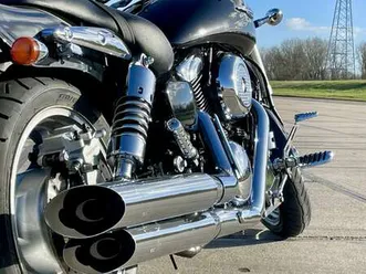 suzuki vz 1600 marauder 1600 zwart