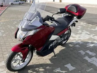 honda integra 700 evora monte (santa maria)