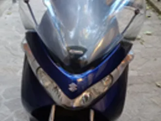 scooter suzuki burgman uh 200