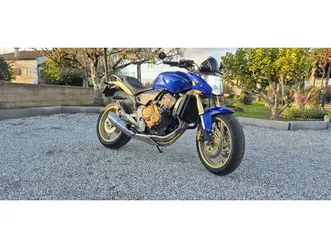 honda hornet 600 tábua