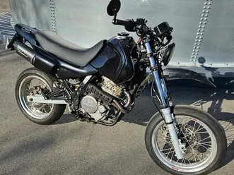 honda nx 650 dominator
