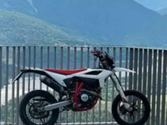 beta rr 125 motard