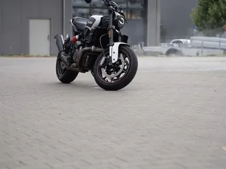 indian ftr1200s mit dr. jekill & mr. hyde klappenauspuff