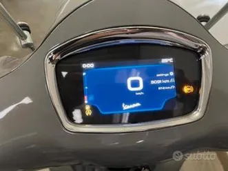 piaggio vespa 300 gts hpe - 2020