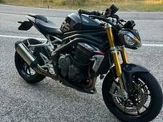 triumph speed triple 1200rs