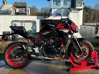 ② kawasaki z650 (zo goed als nieuw) (2024)