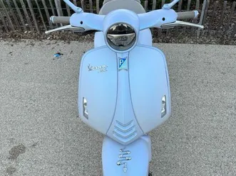 vespa 946 snake – un modèle collector, disponible maintenant