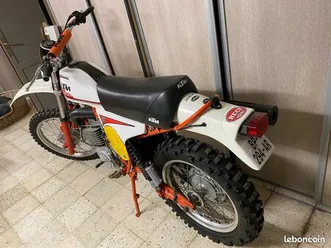 moto ktm 250 gs