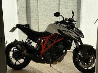ktm 1290 super duke r