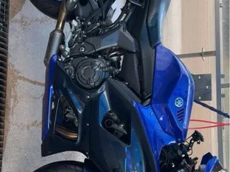 yamaha r7 a2