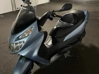 lot de 2 scooter suzuki burgman 125