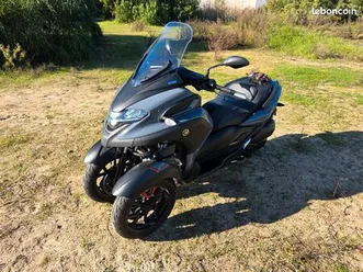 vend yamaha tricity 300