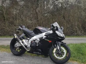 aprilia rsv4 1000 r