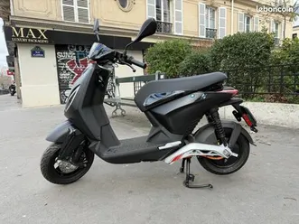 piaggio 1 active noir mat - 1er main 125 cm3