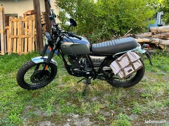 brixton cromwell 125 (en excellent état) 2.930km 06/2020