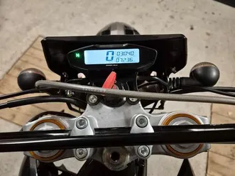 moto 50cm3 mrt pro d'origine à 3100.acheter et un suivi chez littoral moto aizenay(factures)pour plus de précisions n'hésitez pas à me contacter. cordialement