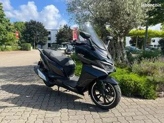 vends scooter daelim xq1 125 cm - occasion