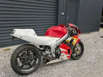 vfr 750 rc45 replica