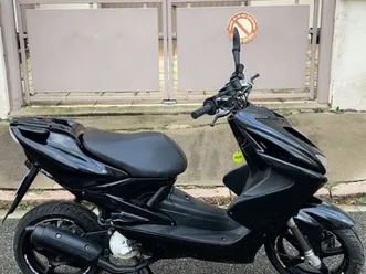 mbk nitro à finir cg ok démarre et roule